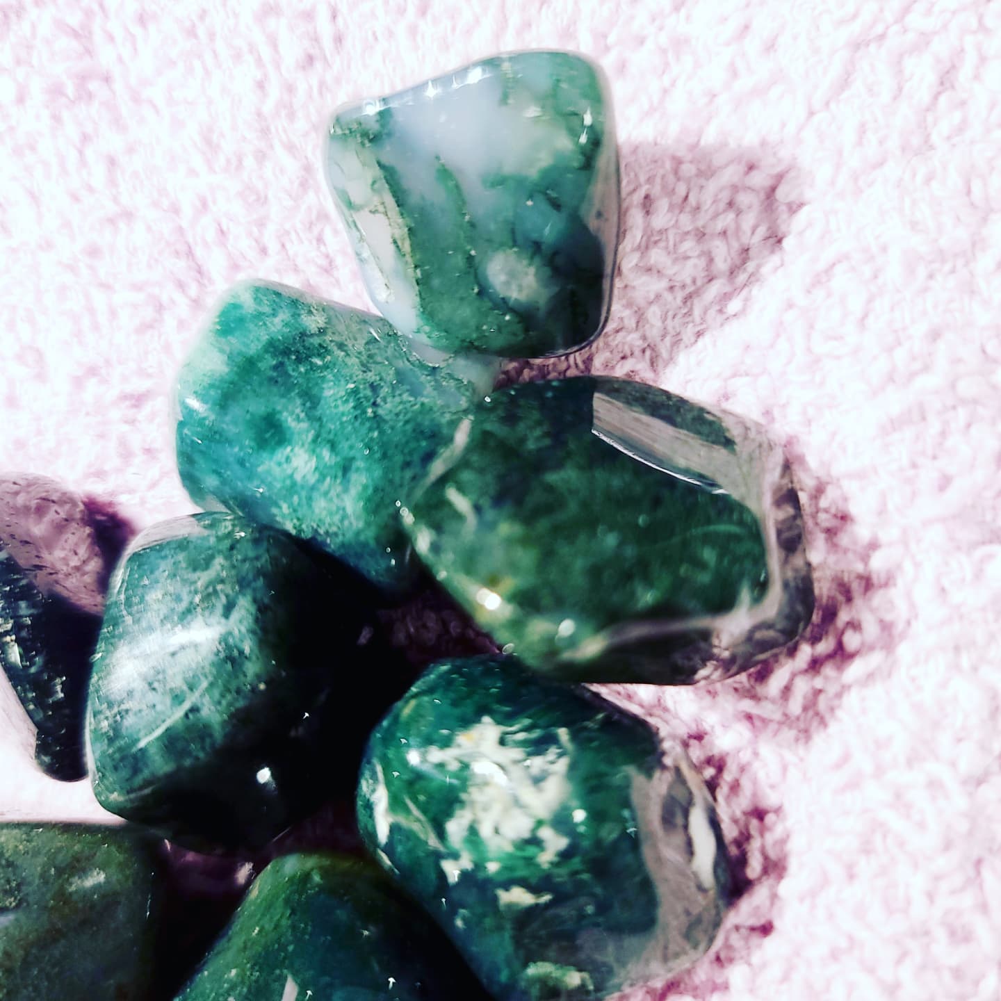 Green Moss Agate (Tumbled) Peace•Authenticity•Protection