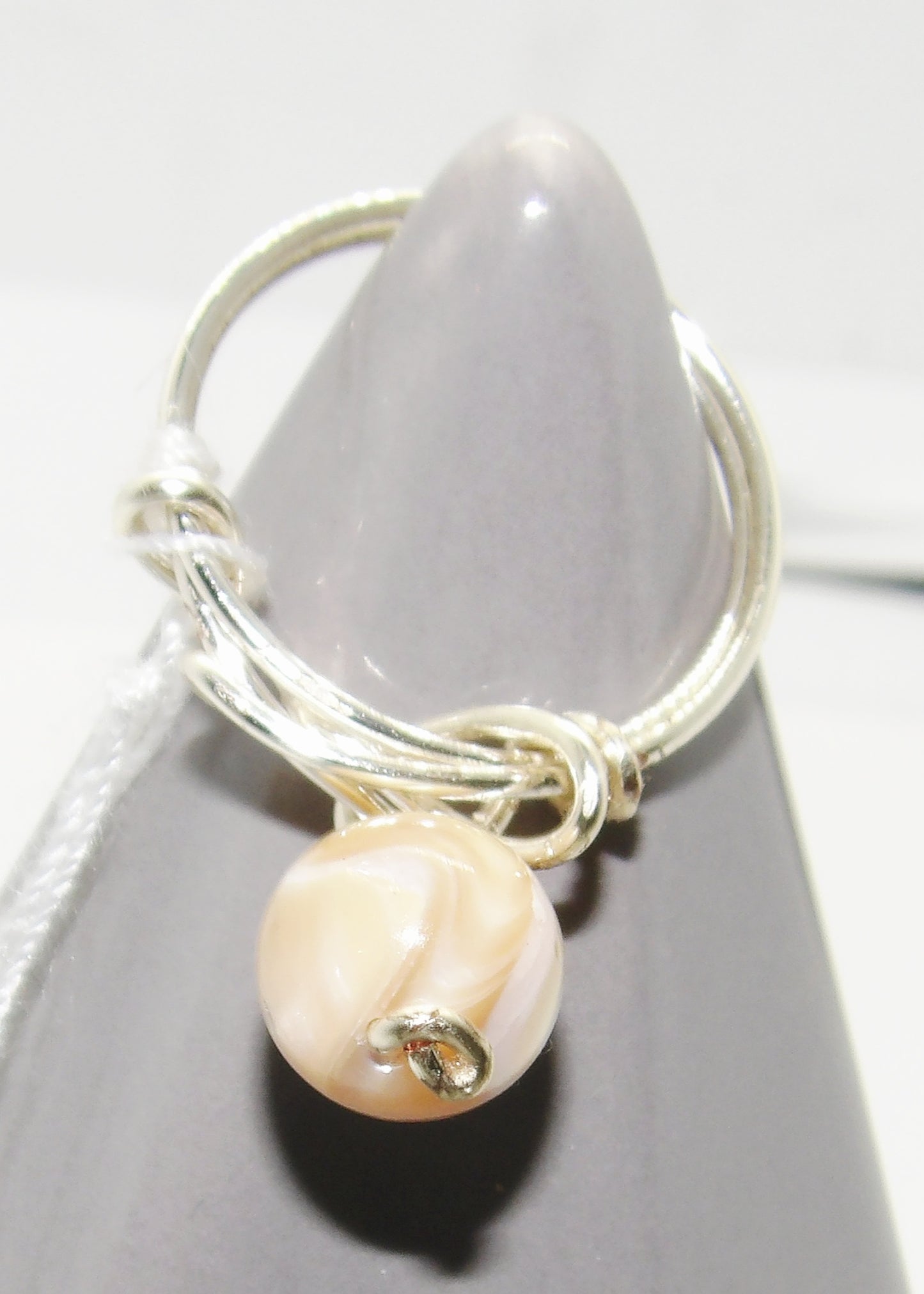 Mother of Pearl Dangle Ring Size 8