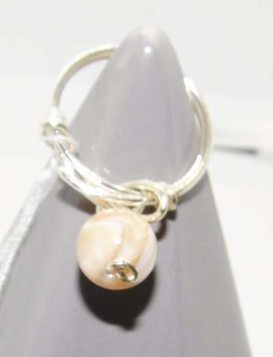 Mother of Pearl Dangle Ring Size 8