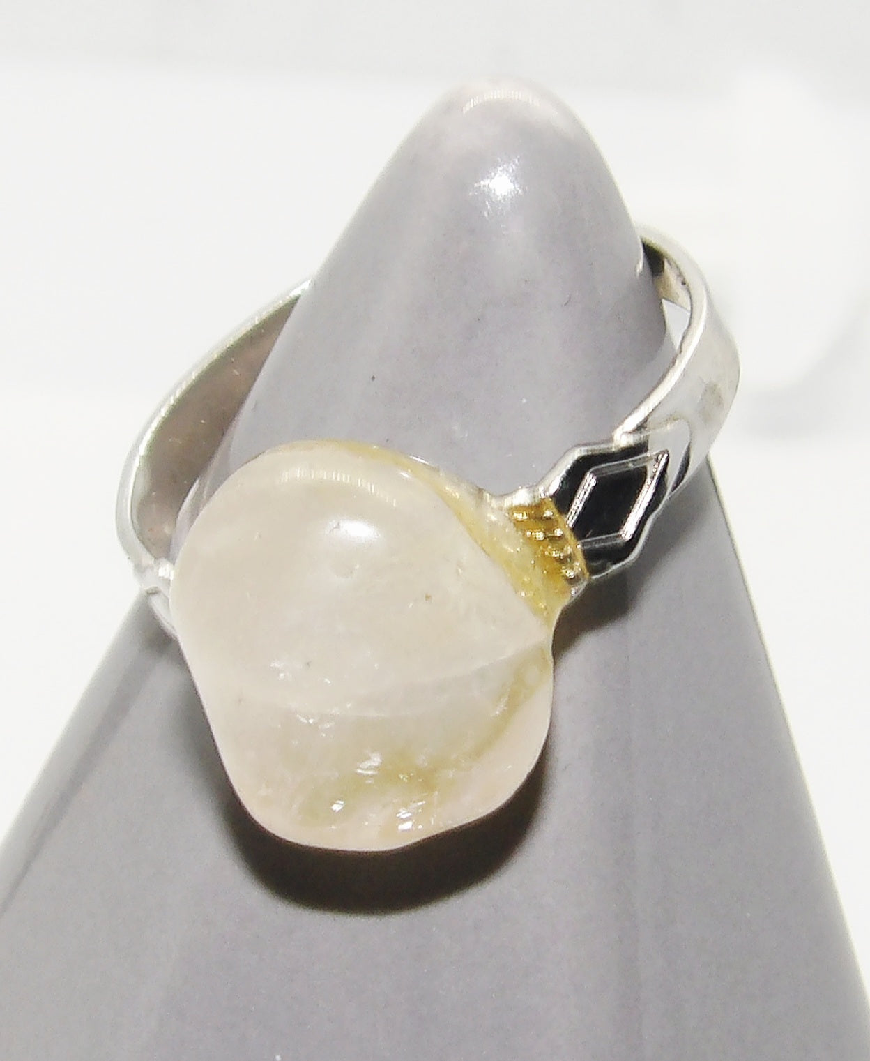 Quartz Adjustable Ring